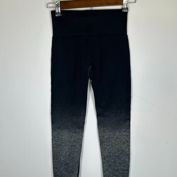 Gymshark Adapt Ombre Seamless Black & Gray Leggings, XS/S - Picture 6 of 9